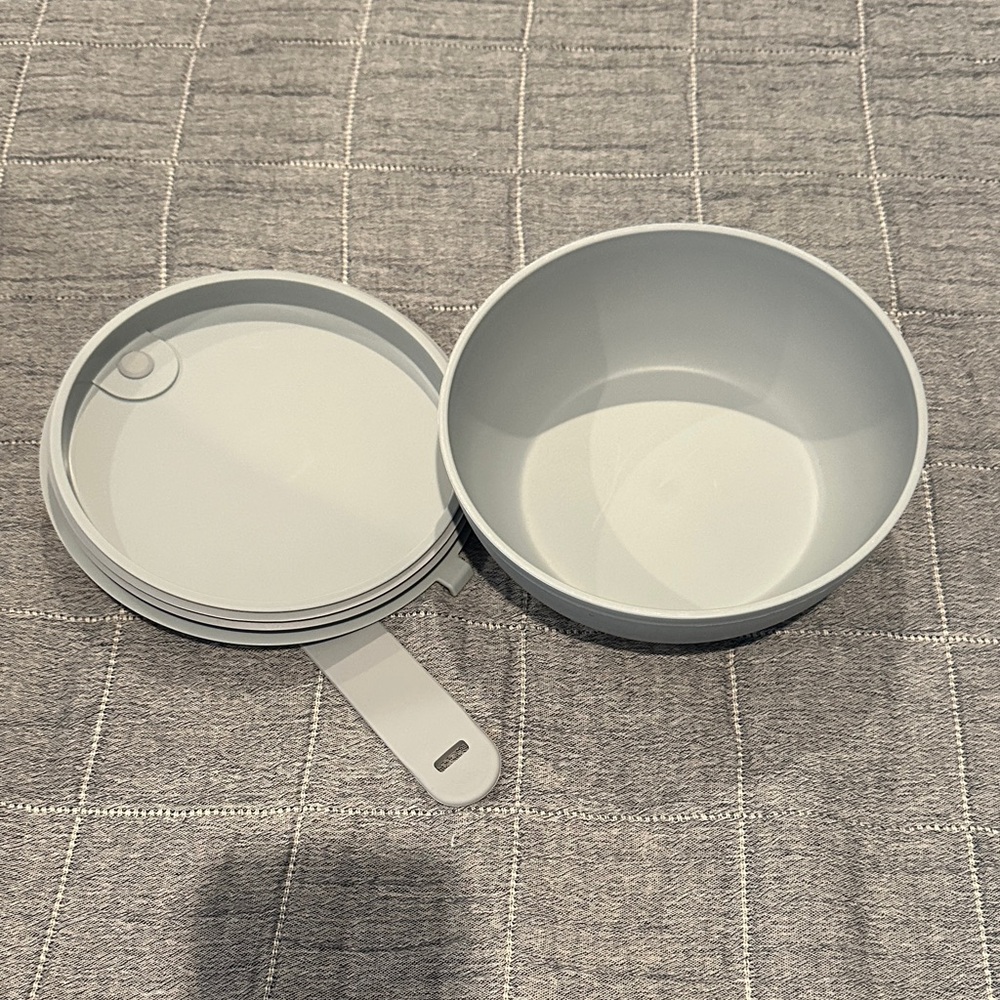 W&P Lunch Bowl in Light Gray - Picture 3 of 4